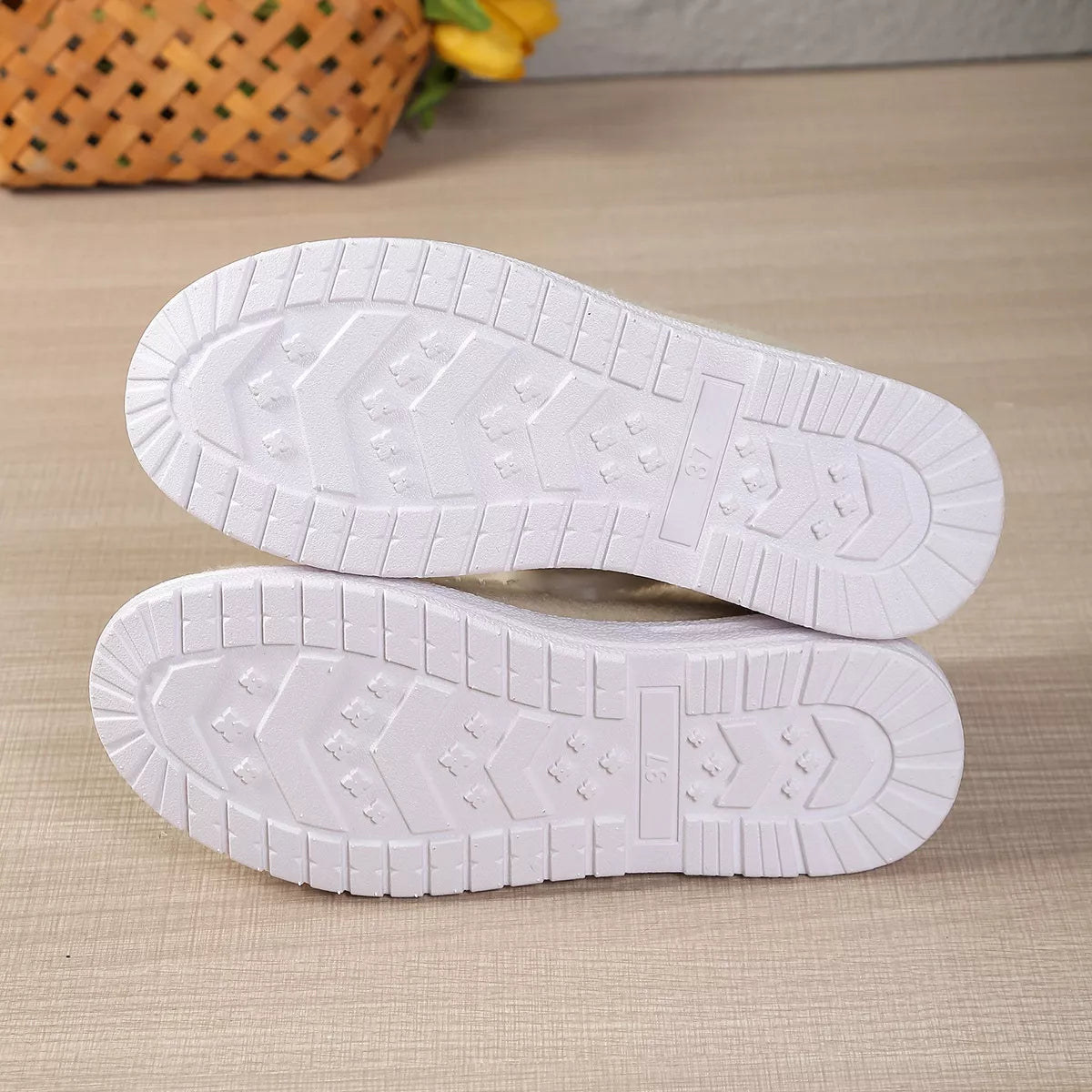 0cbd5c47543e4ffea5f785c73c21230e-Max-Origin