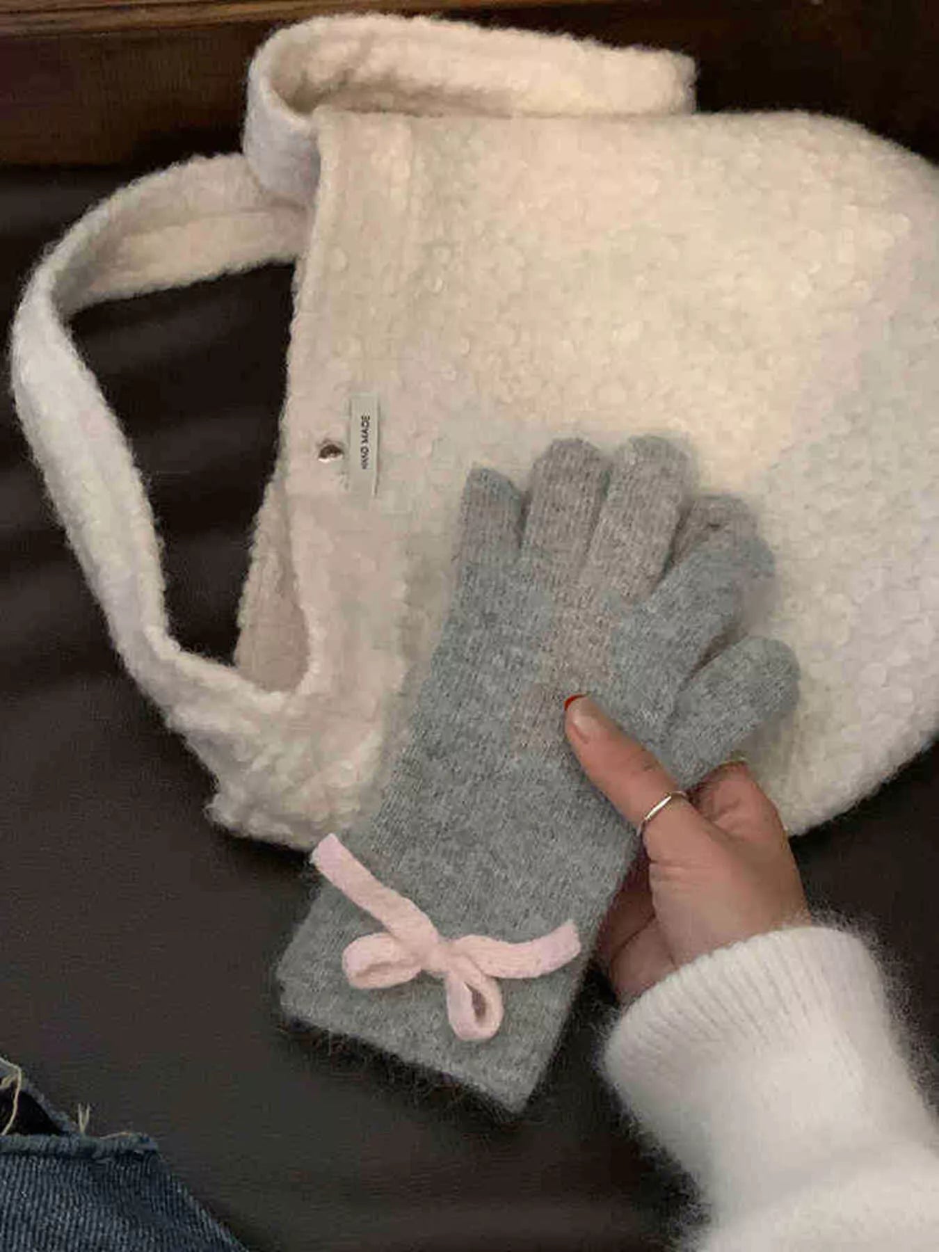 d9c1d8ea8ace4b5f89343b2eaed65adf-Max-Origin